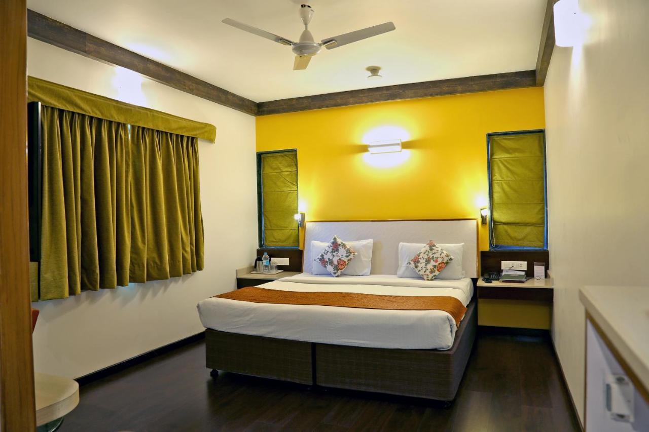 Vrishali Executive होटल 4*